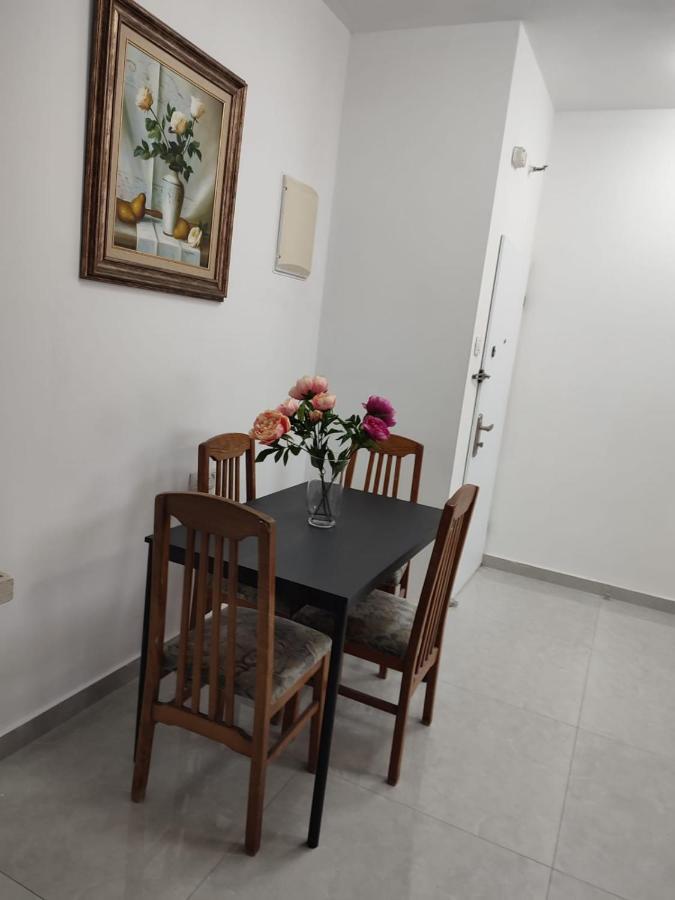 Lovely Three-Room Apartment Above The Promenade Aszdod Zewnętrze zdjęcie