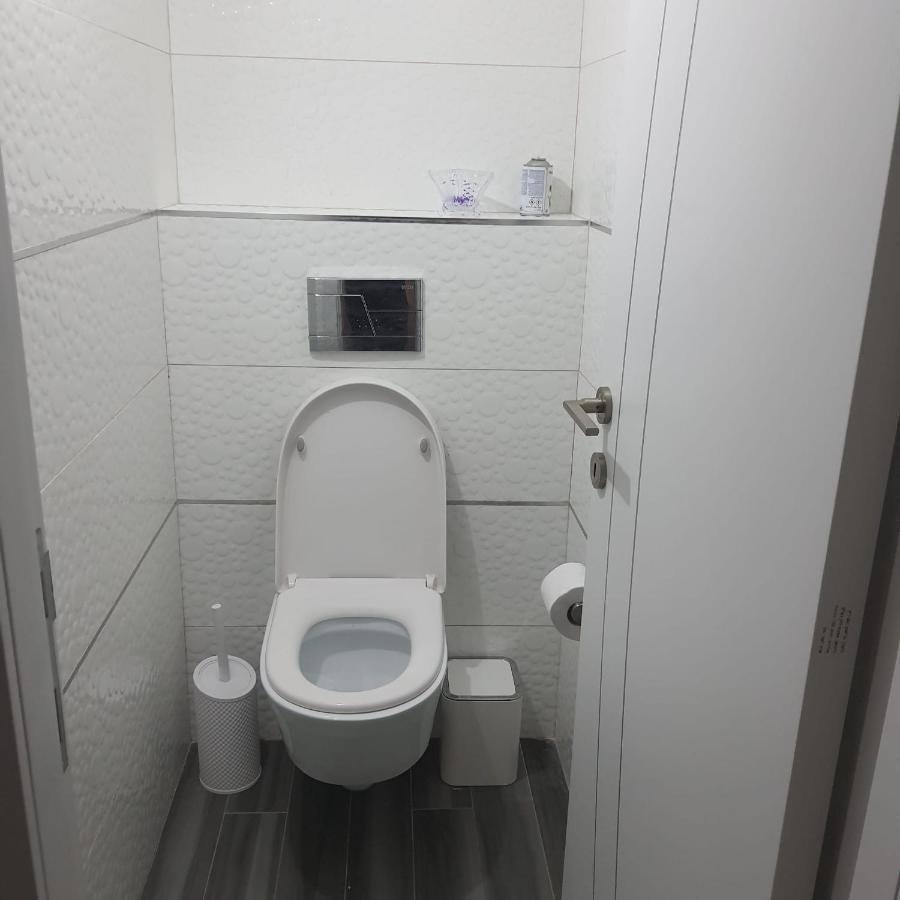 Lovely Three-Room Apartment Above The Promenade Aszdod Zewnętrze zdjęcie